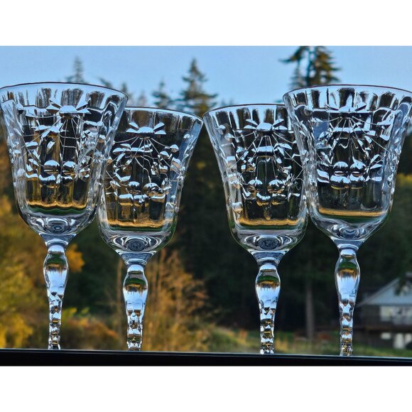 Depression Glass Cut Floral Wine Glasses 6.2" lightweight optic fine crystal (4) - Picture 2 of 10